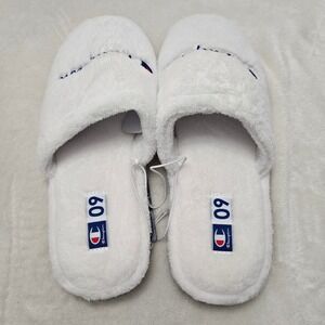 Champion M090 White Slides Slippers Cozy Plush Embroidered Logo Size 6 New